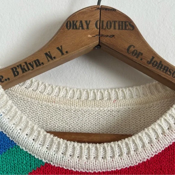 Vintage Geometric Short-Sleeve Sweater - Picture 4 of 5